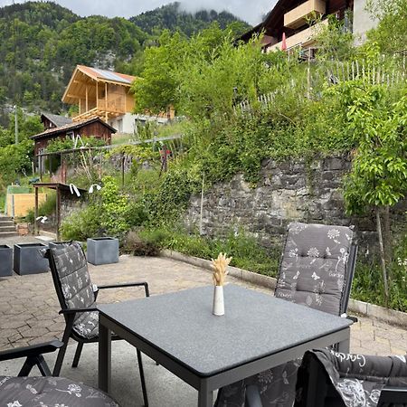 Charmant Chalet Mit See Und Bergsicht Hofstetten bei Brienz Экстерьер фото