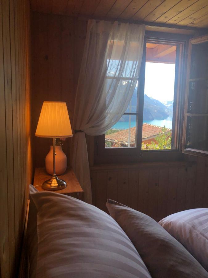 Charmant Chalet Mit See Und Bergsicht Hofstetten bei Brienz Экстерьер фото