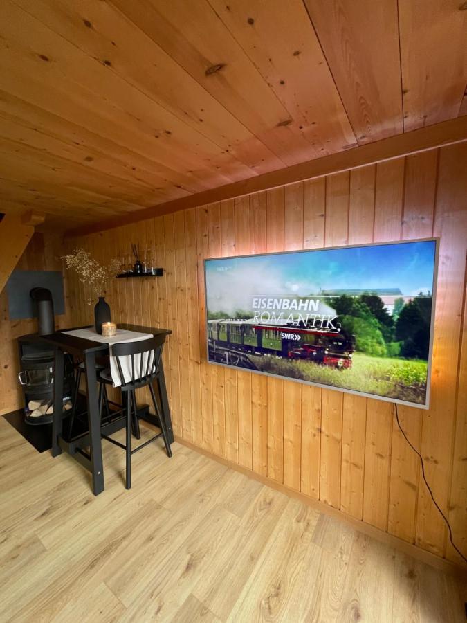 Charmant Chalet Mit See Und Bergsicht Hofstetten bei Brienz Экстерьер фото